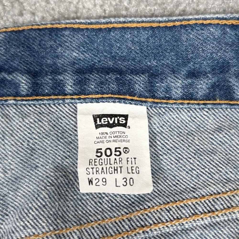 Vintage Levis 505 Jeans Regular Fit Straight Leg Blue Denim Cotton Faded 2002